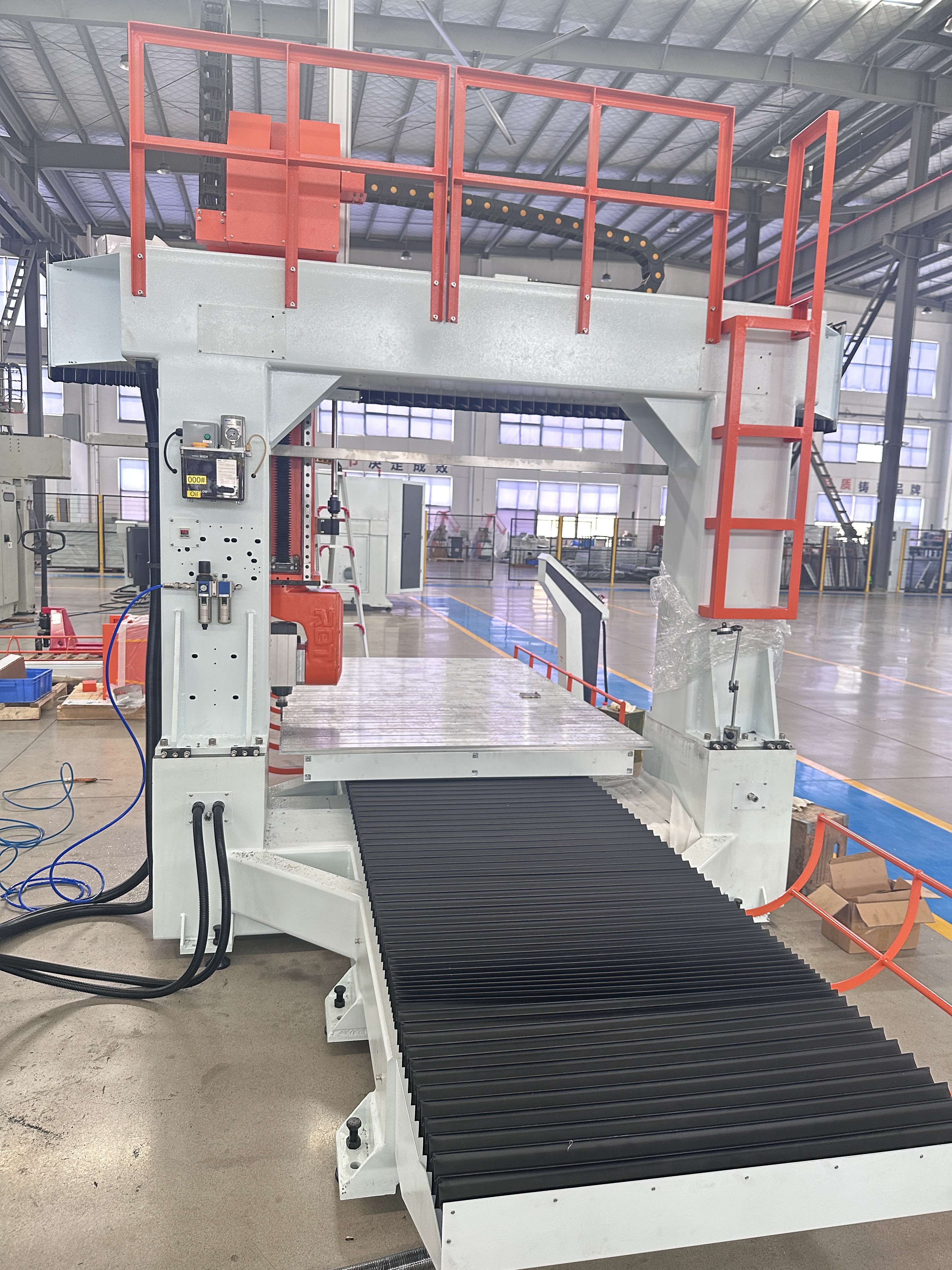 RBT Máquina de perforación de fábrica 5 Axis CNC Cutting Router para compuestos Materiales Piezas