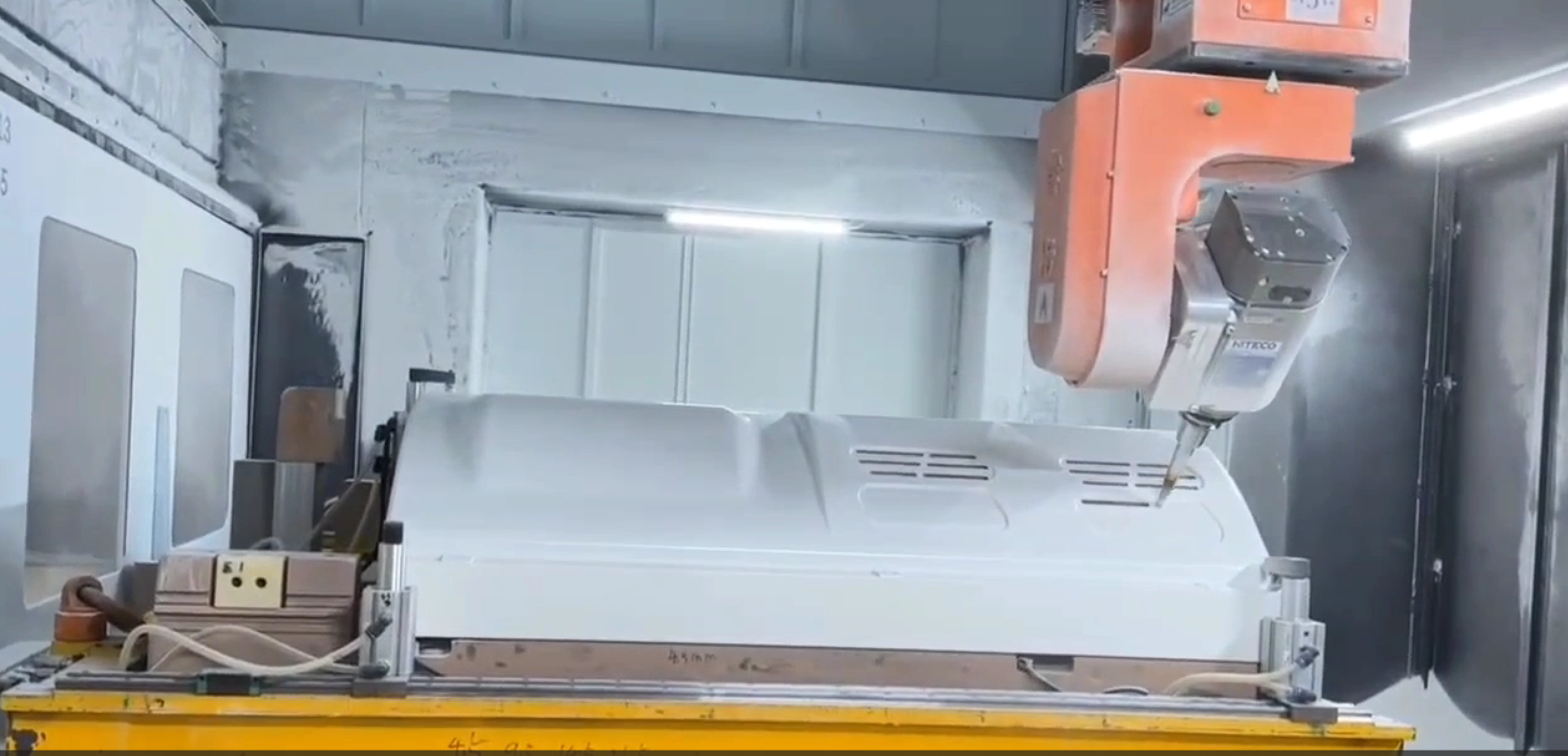 corte y perforaci&oacute;n de fibra de vidrio