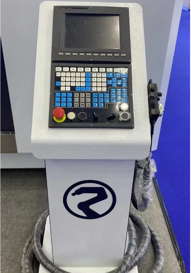 Enrutador CNC de 5 ejes de alta velocidad para mecanizado compuesto y de plástico