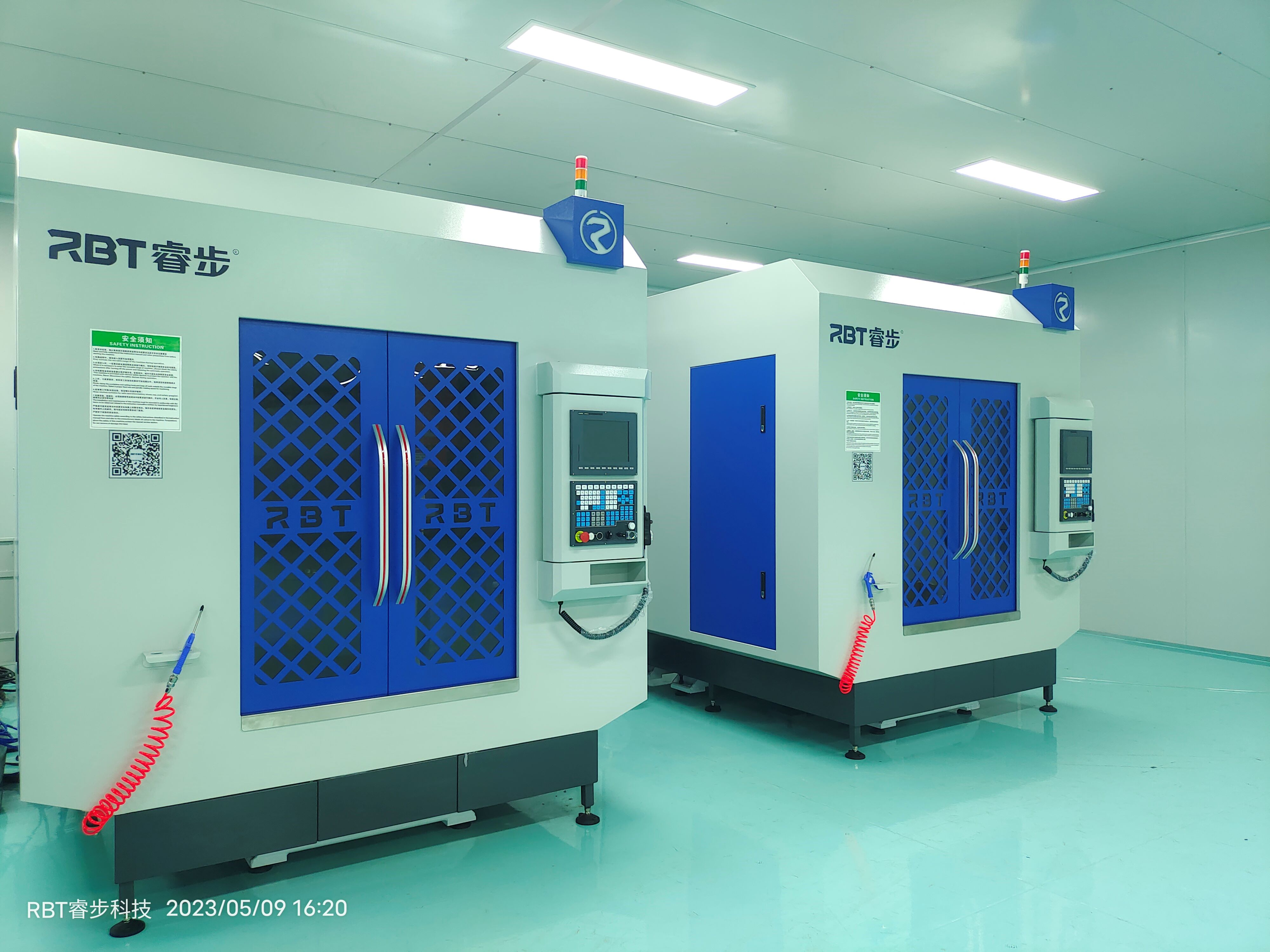 m&aacute;quina cnc de fibra de carbono